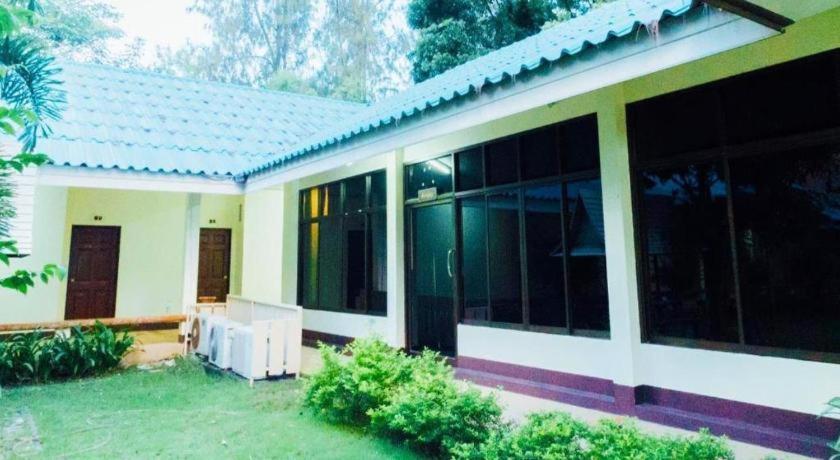 The Pine Resort Pathum Thani Exteriör bild
